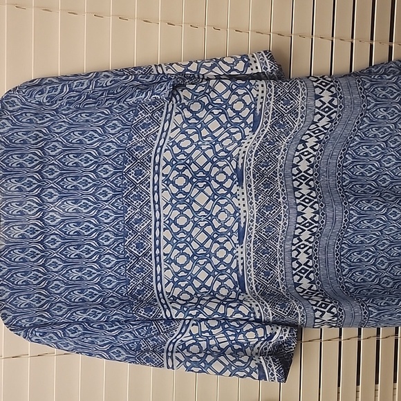 Chico’s Blue Embellished pullover tunic sz 3(16-18) - Picture 6 of 10